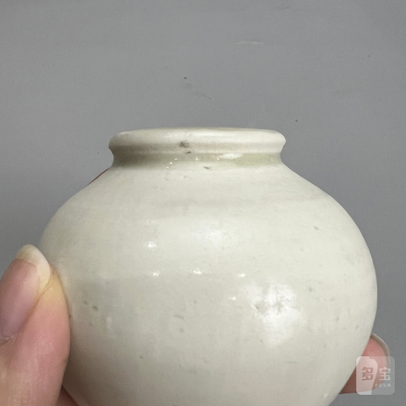 明代 白釉小罐 - 图11